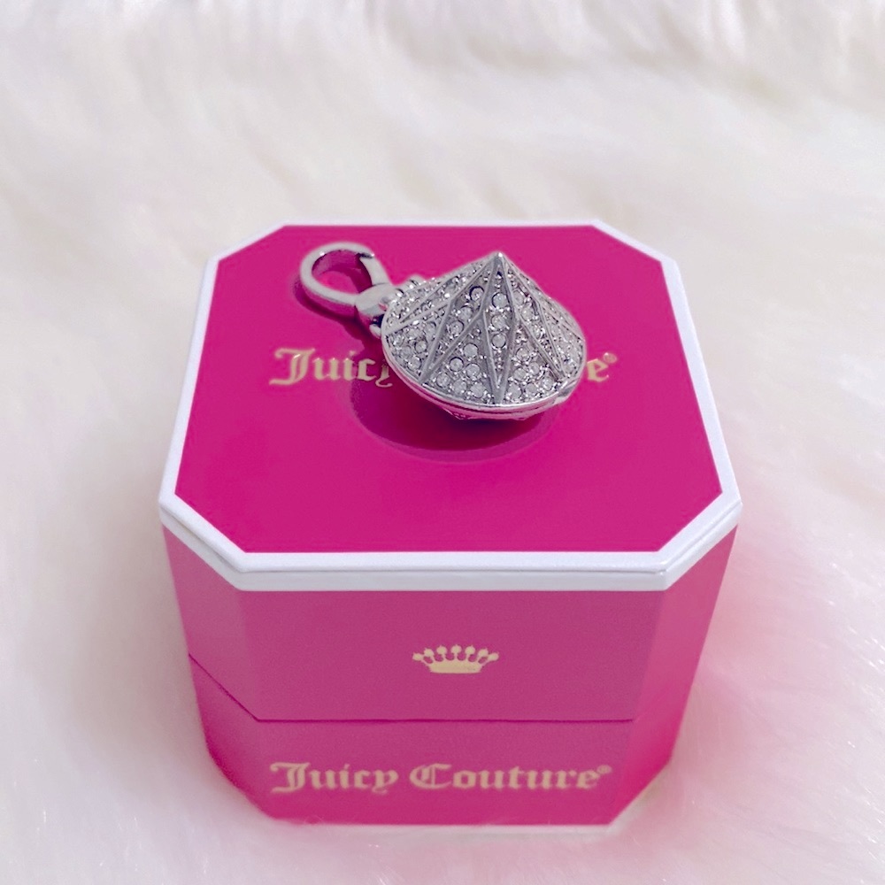 🩷PRICE IS FIRM🩷Juicy Couture Large Diamond Charm NWT - Picture 2 of 16